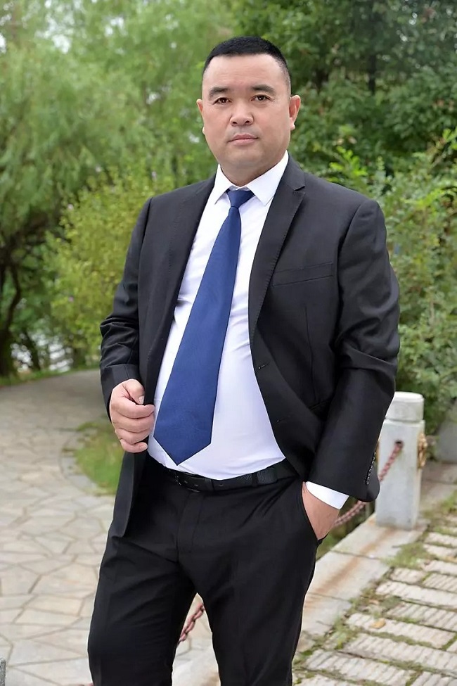 ��������